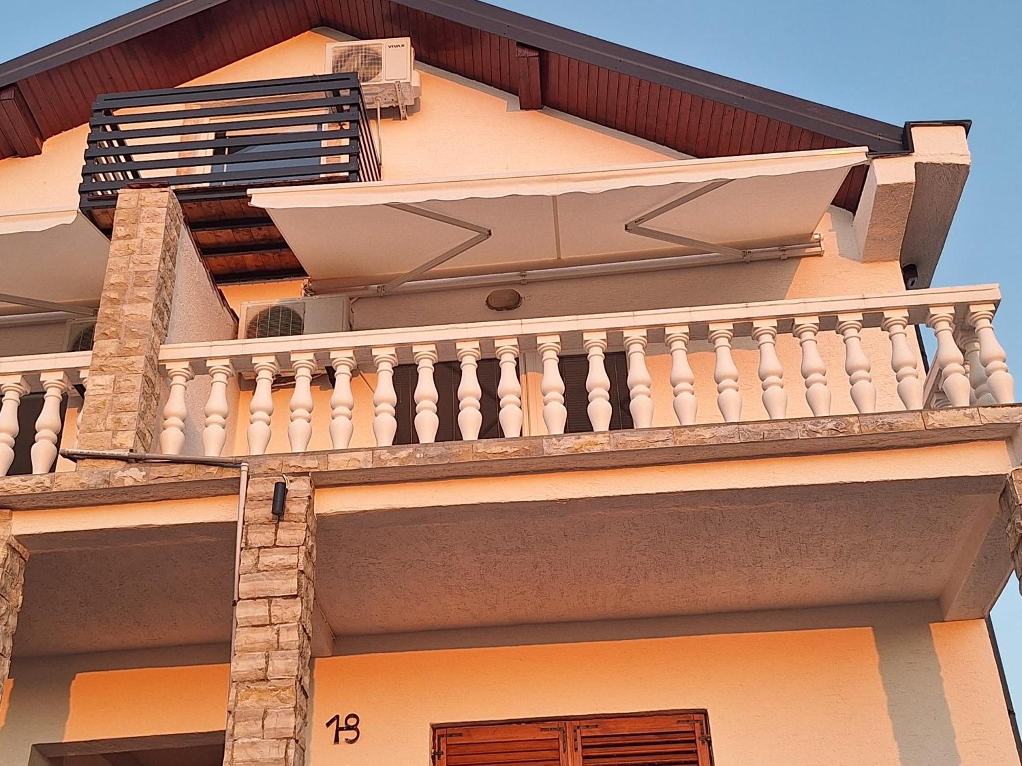 Apartments Cetiri Sestrice Novigrad  Exterior foto